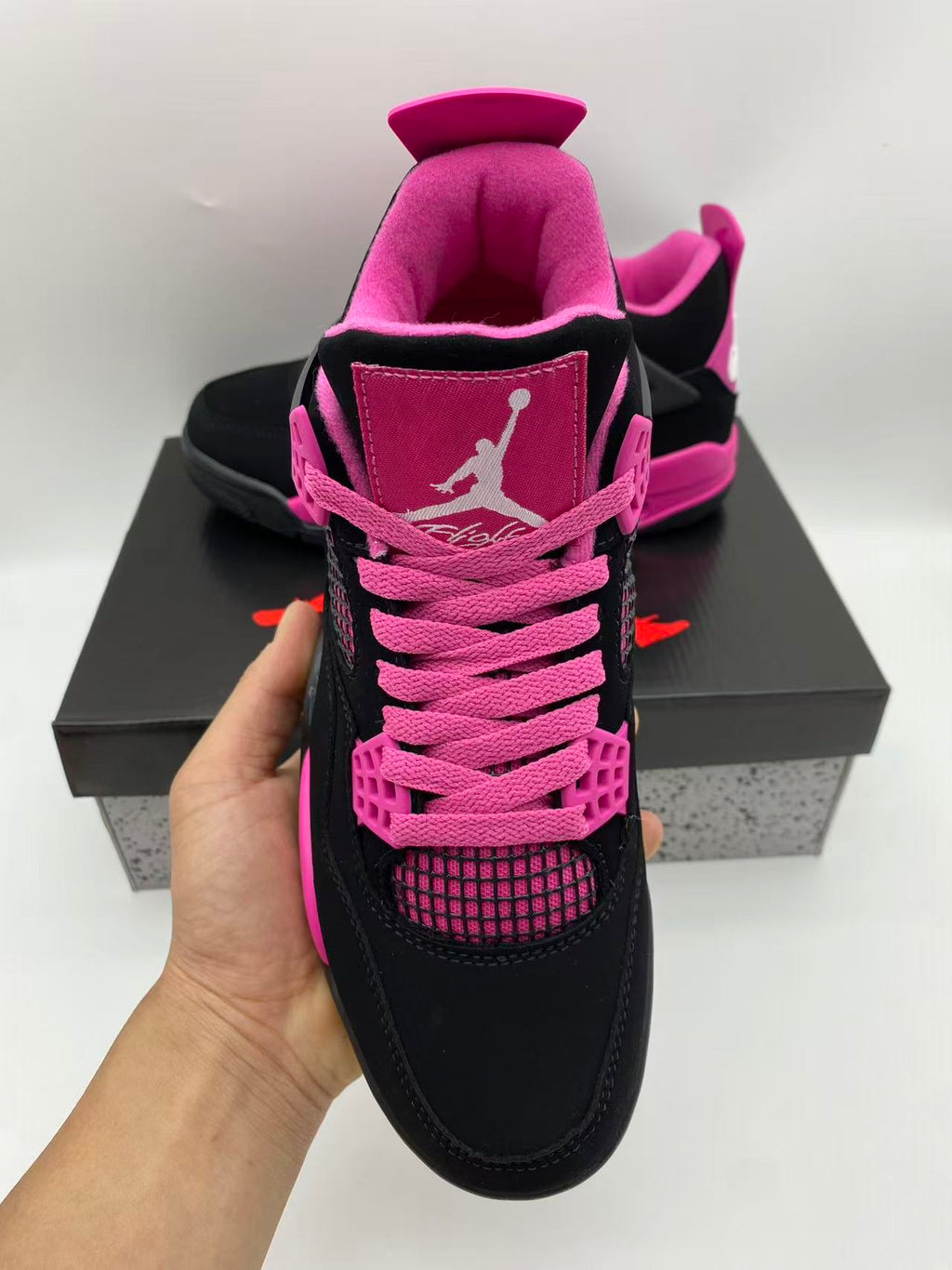 Air Jordan 4 Retro 'Vivid Pink' – Black / Vivid Pink