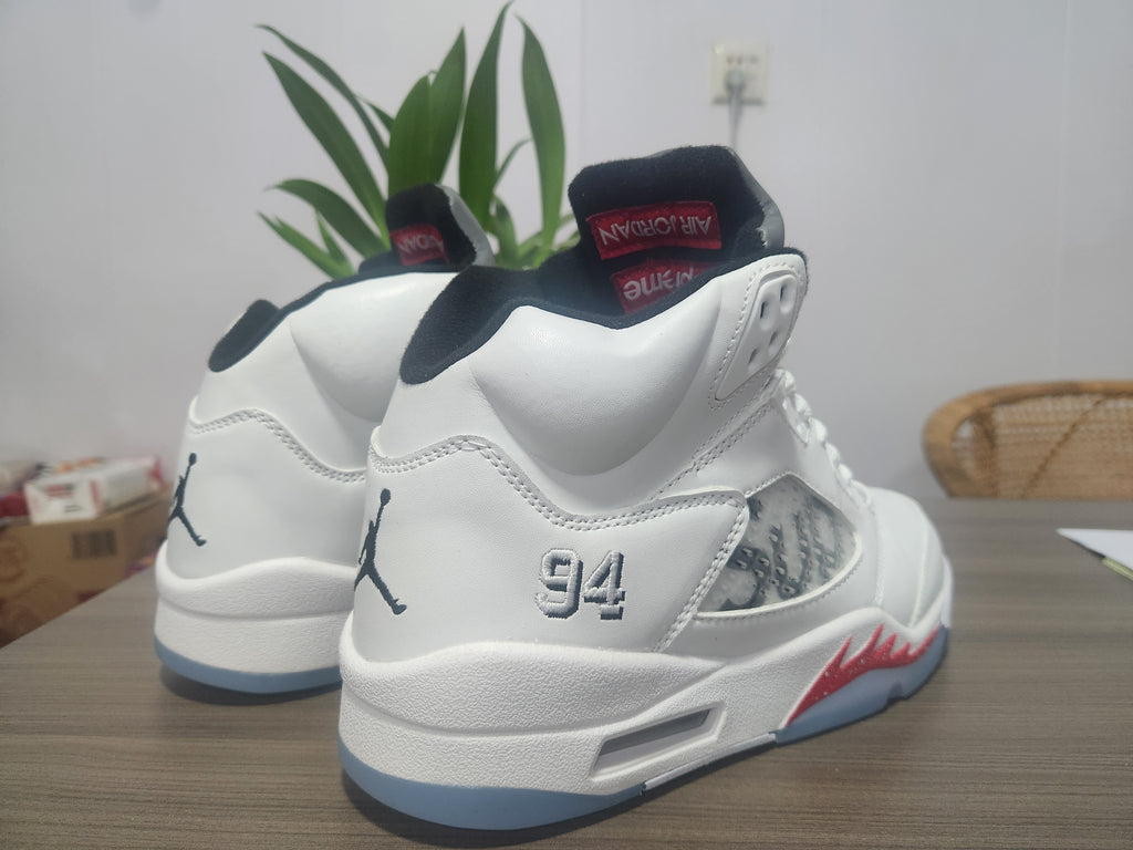 Air Jordan 5 Retro 'White' x Supreme