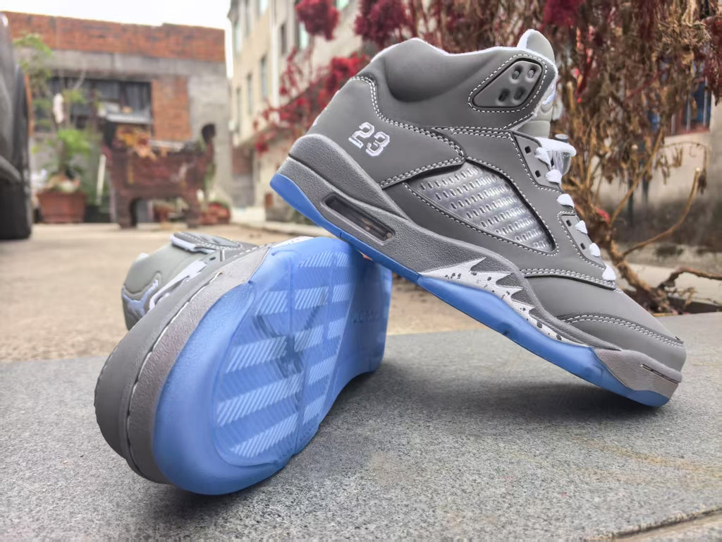 Air Jordan 5 Retro 'Wolf Grey' (2026)