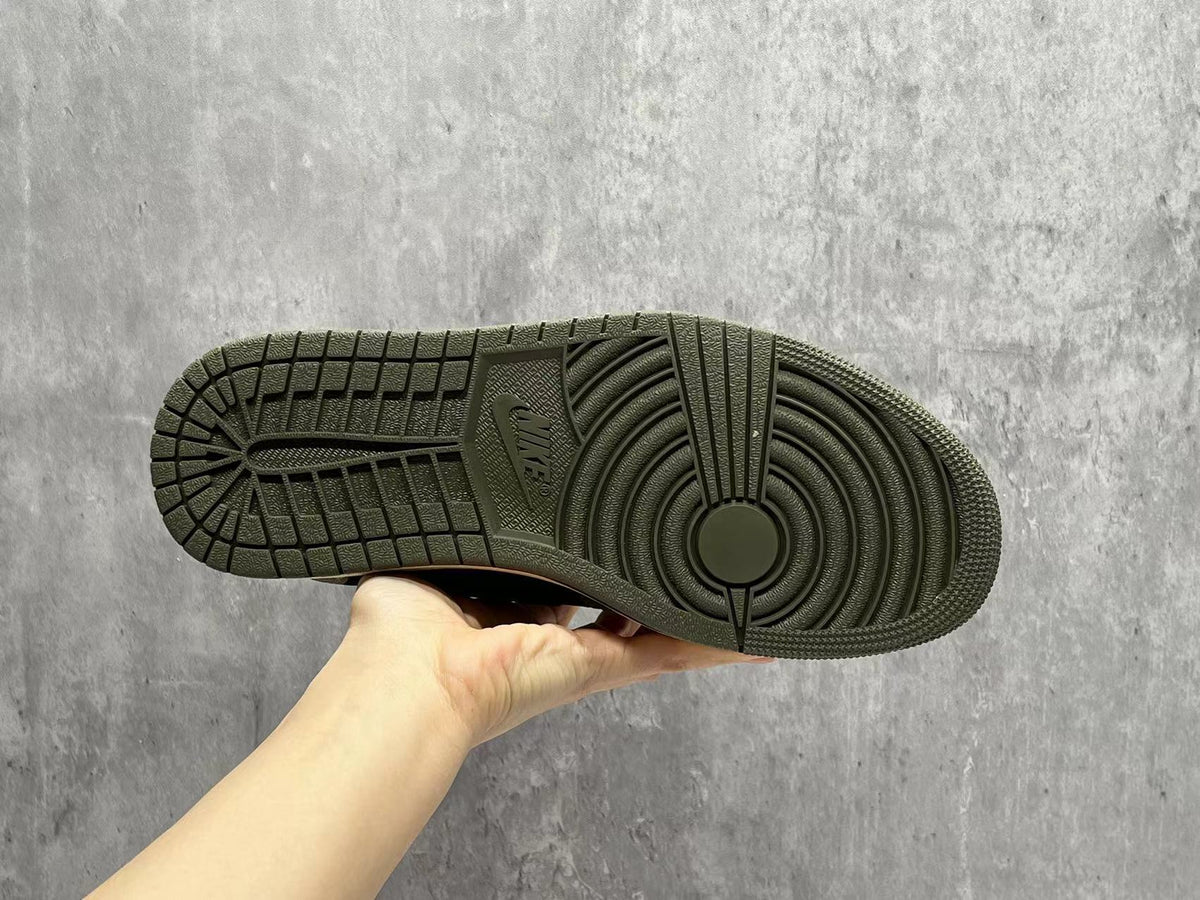 Air Jordan 1 Low OG x Travis Scott 'Olive Green'