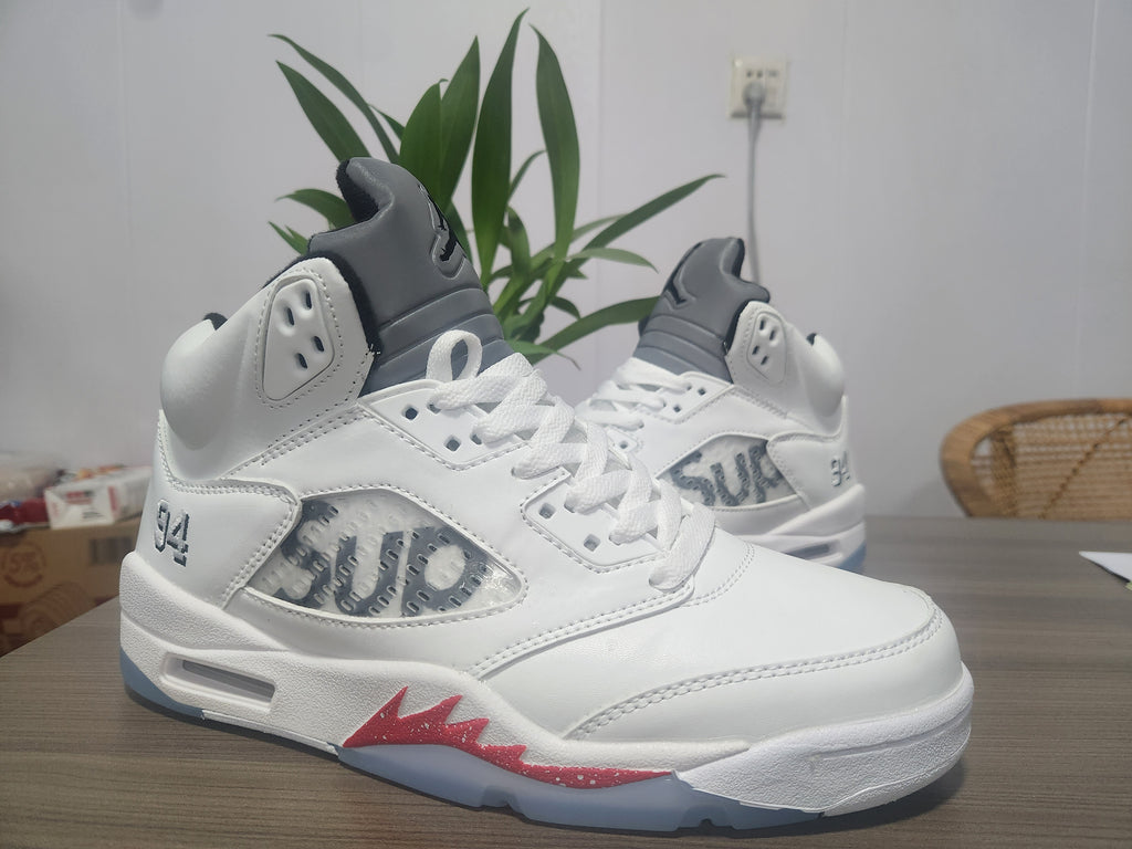Air Jordan 5 Retro 'White' x Supreme