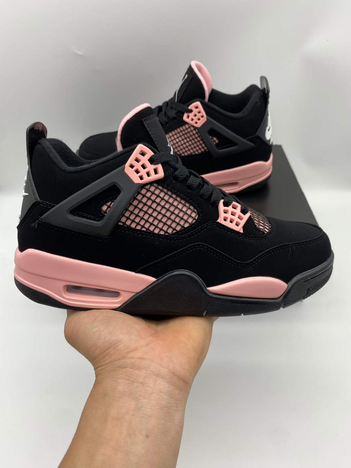 (WMNS) Air Jordan 4 Retro 'Rust Pink Thunder' – Black / White / Rust Pink (HV0823-001)