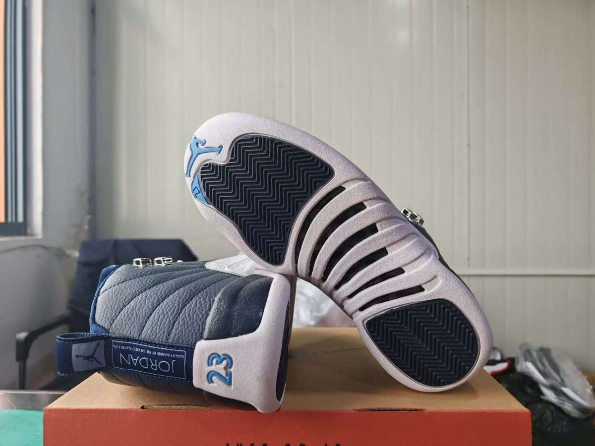 Air Jordan 12 Retro "Obsidian" (2027)