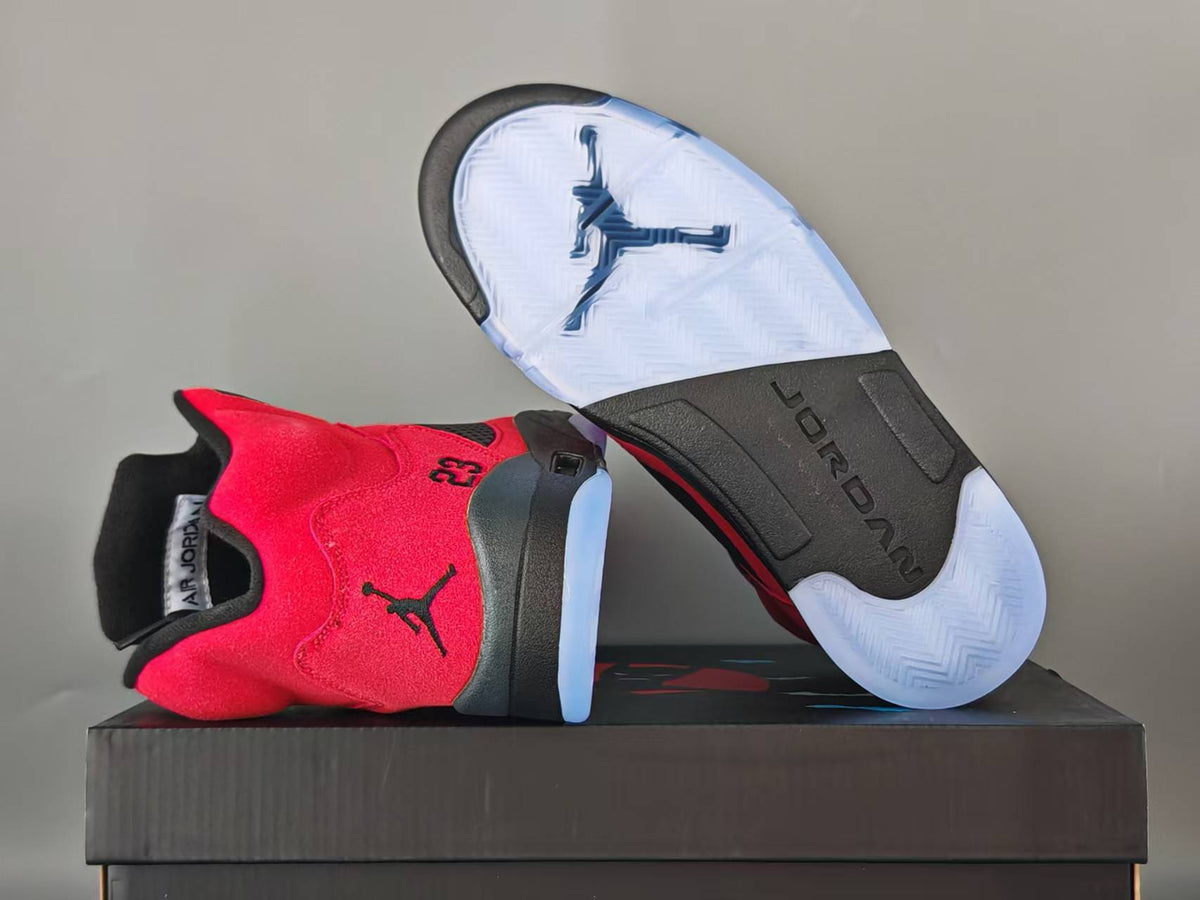 Air Jordan 5 Retro 'Raging Bull' (2021)