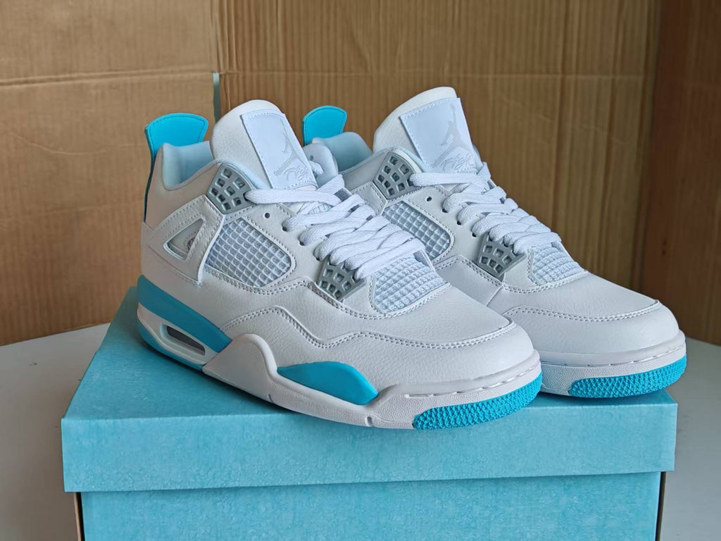 Air Jordan 4 Retro "Cyan"