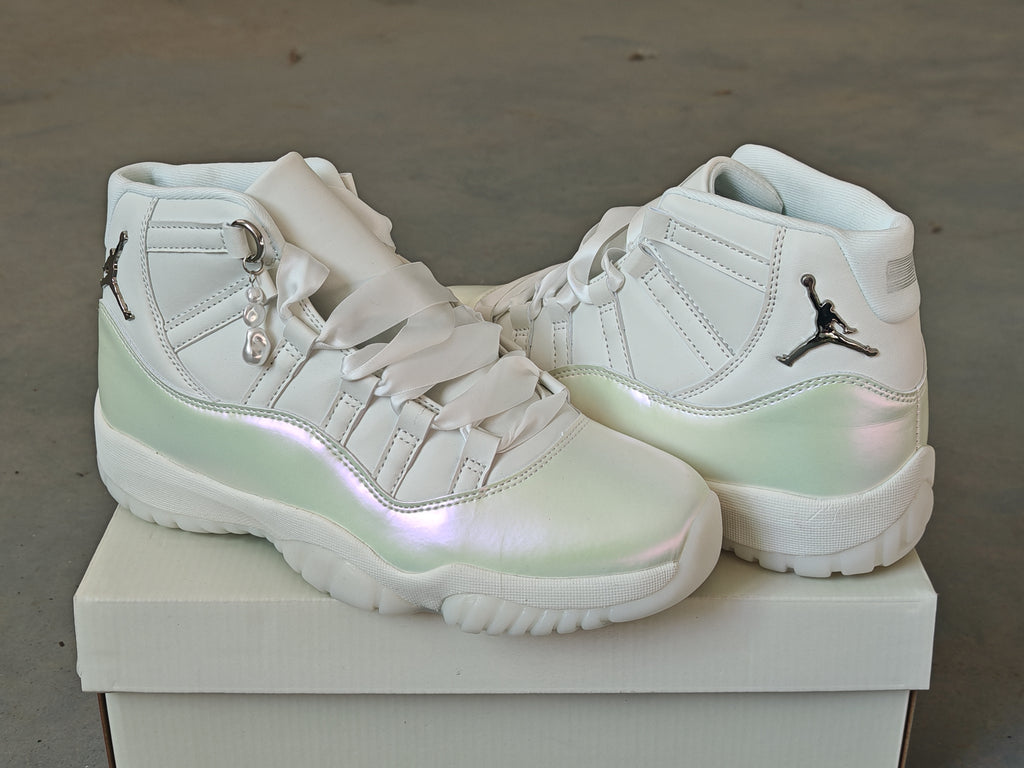 Air Jordan 11 Retro "Pearl"