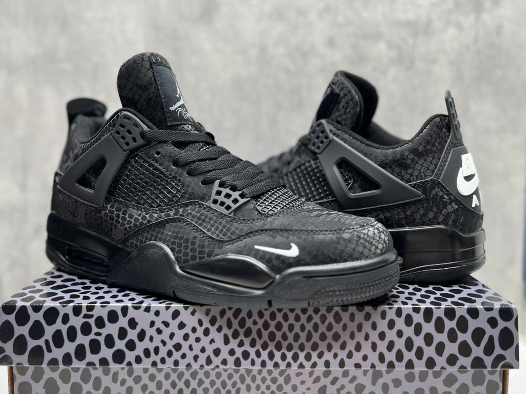 Air Jordan 4 Retro 'Black Cat' (2025)