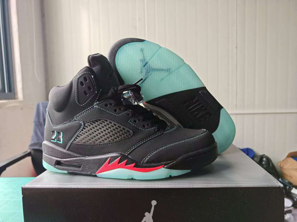 Air Jordan 5 Retro  "Halloween"
