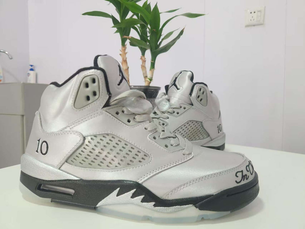 Wmns Air Jordan 5 Retro 'Wings'