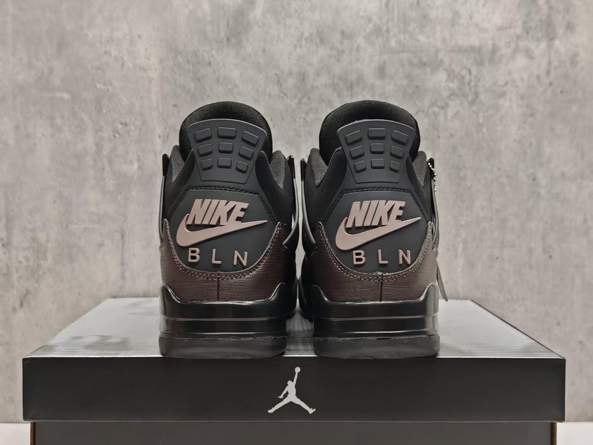 Air Jordan 4 Retro 'Black Cat' – Berlin (2025)