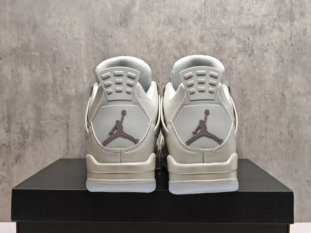 Women's Air Jordan 4 Retro "Frozen Moments"