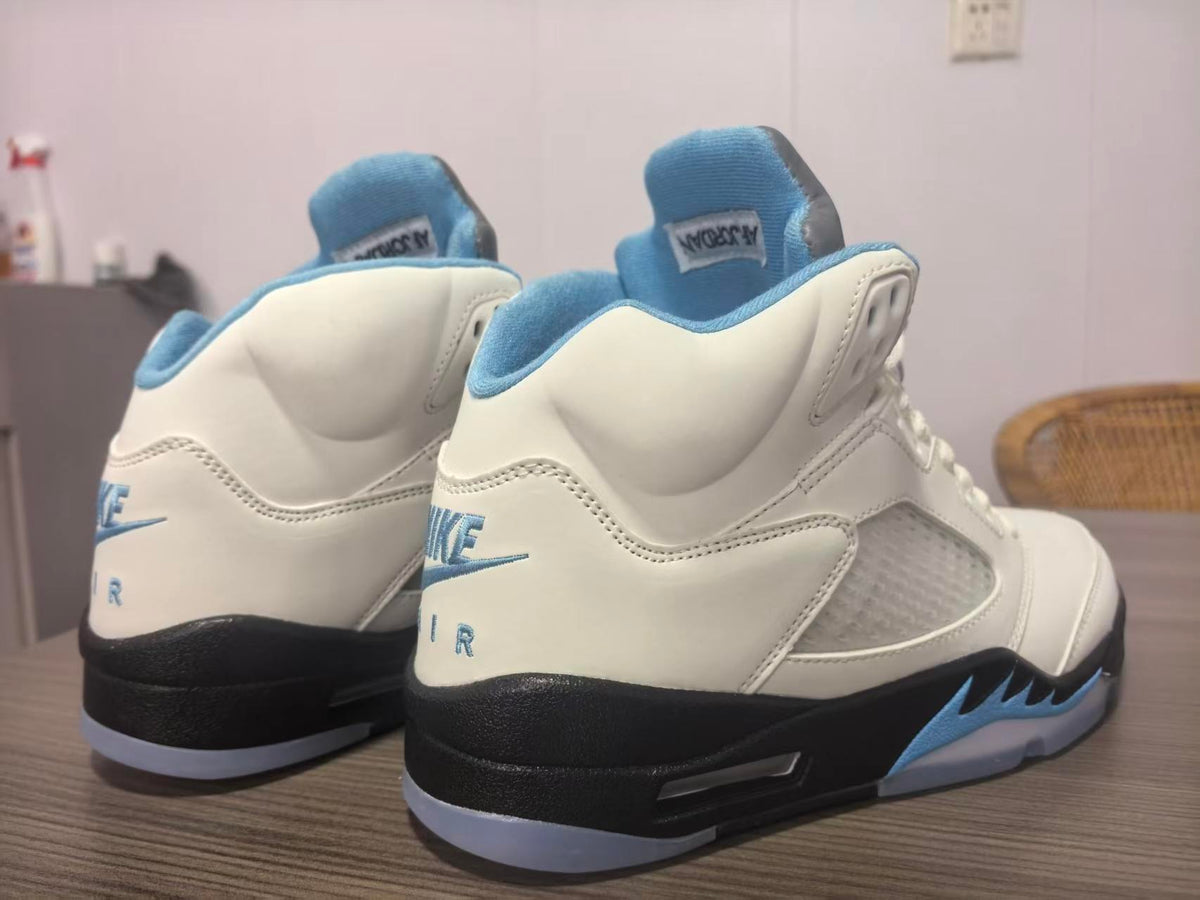 Air Jordan 5 Retro – White / Light Blue / Black