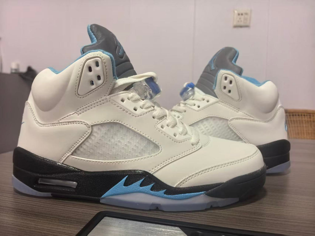Air Jordan 5 Retro – White / Light Blue / Black