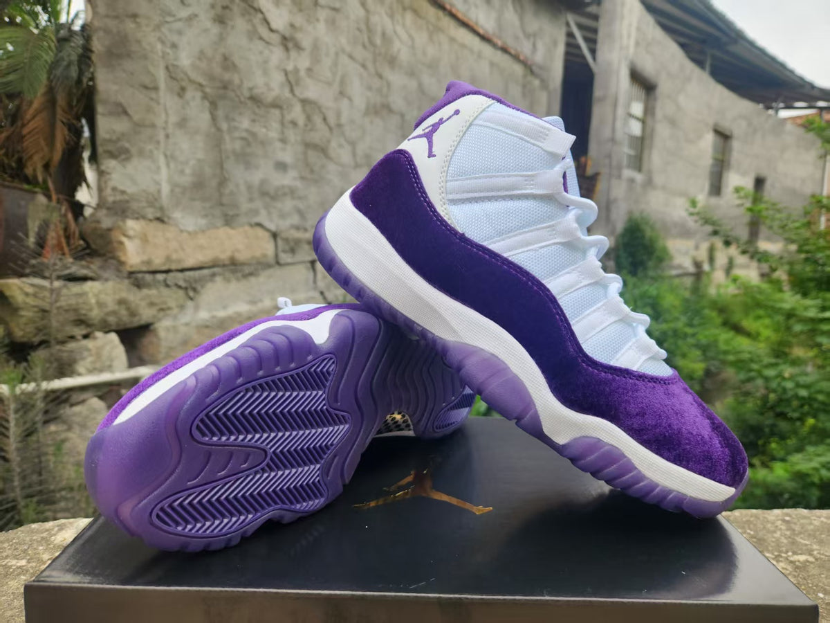Air Jordan 11 Retro – White / Royal Purple
