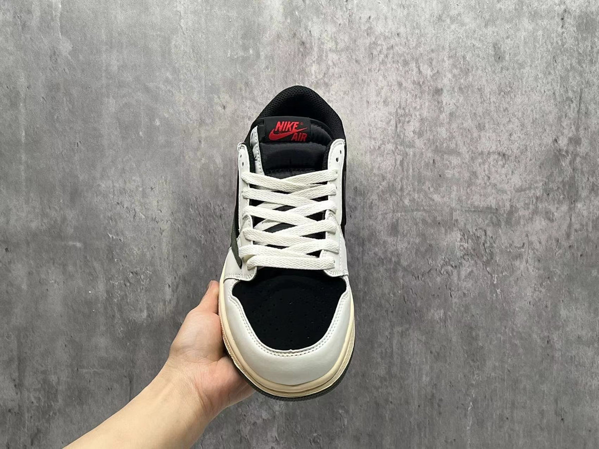 Travis Scott x Air Jordan 1 Low OG 'Medium Olive'