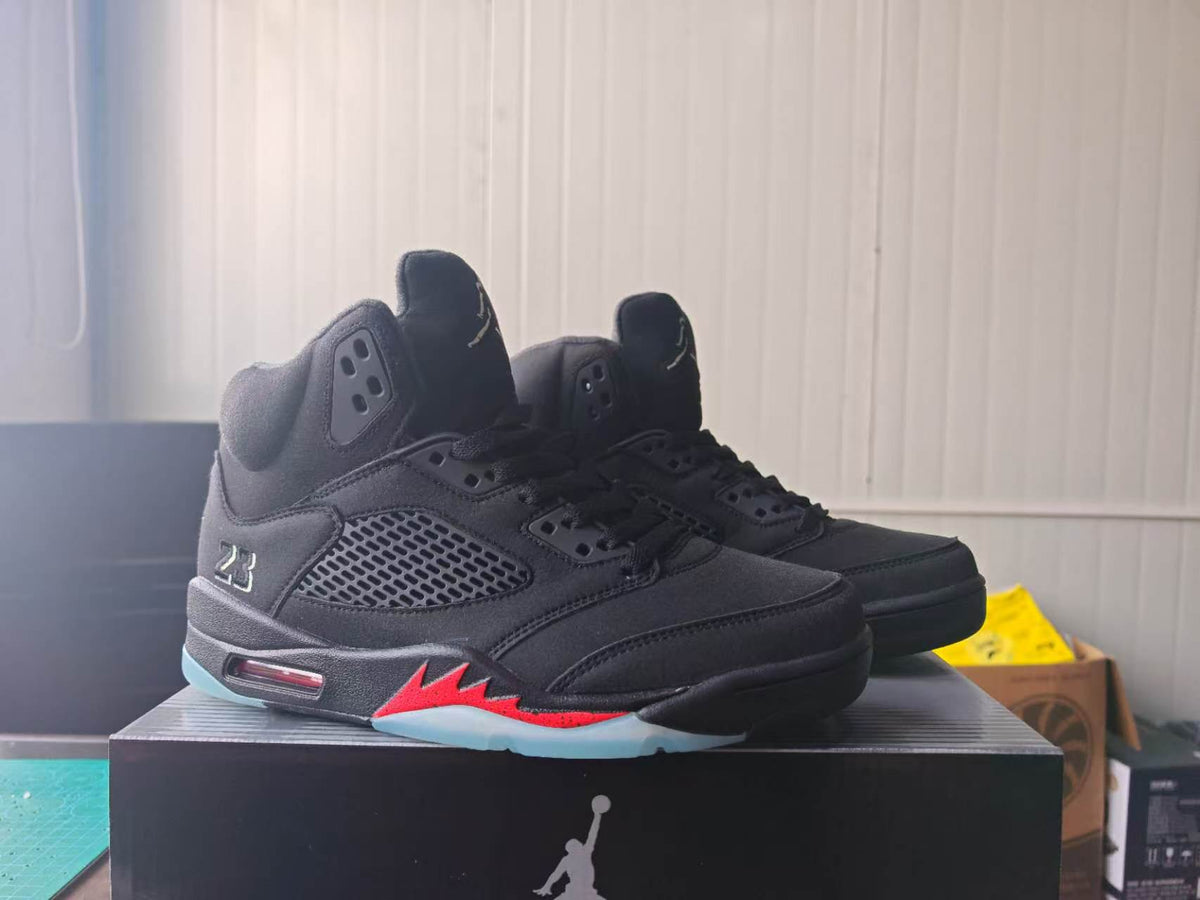 Air Jordan 5 Retro 'Halloween'