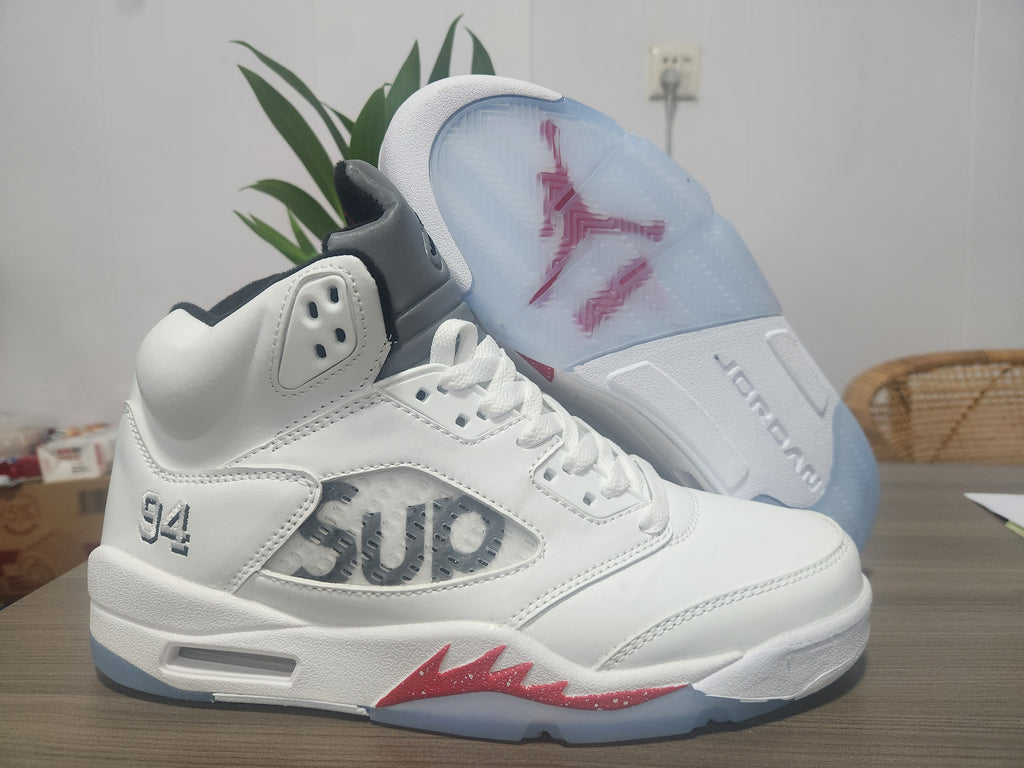 Air Jordan 5 Retro 'White' x Supreme